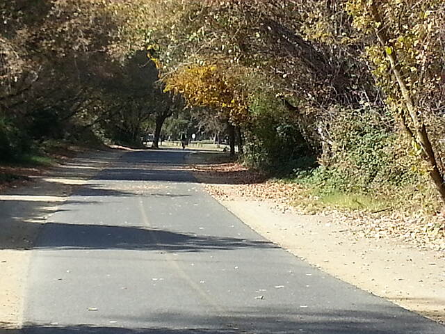 jedediah smith memorial trail