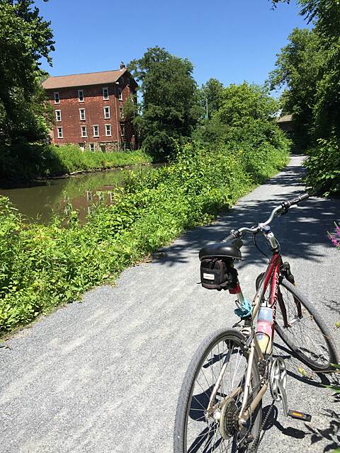 d and l canal trail