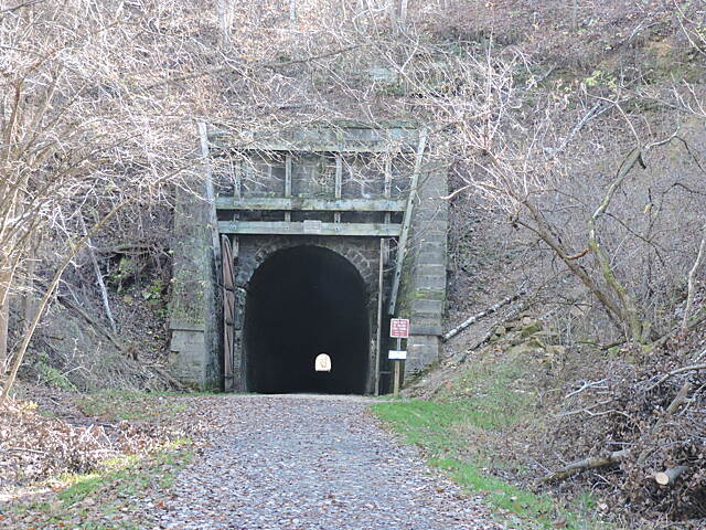 elroy sparta tunnels