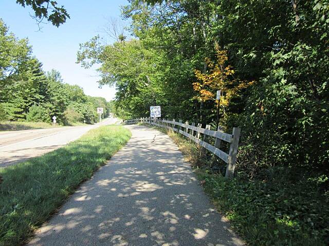 lakeshore bike trail